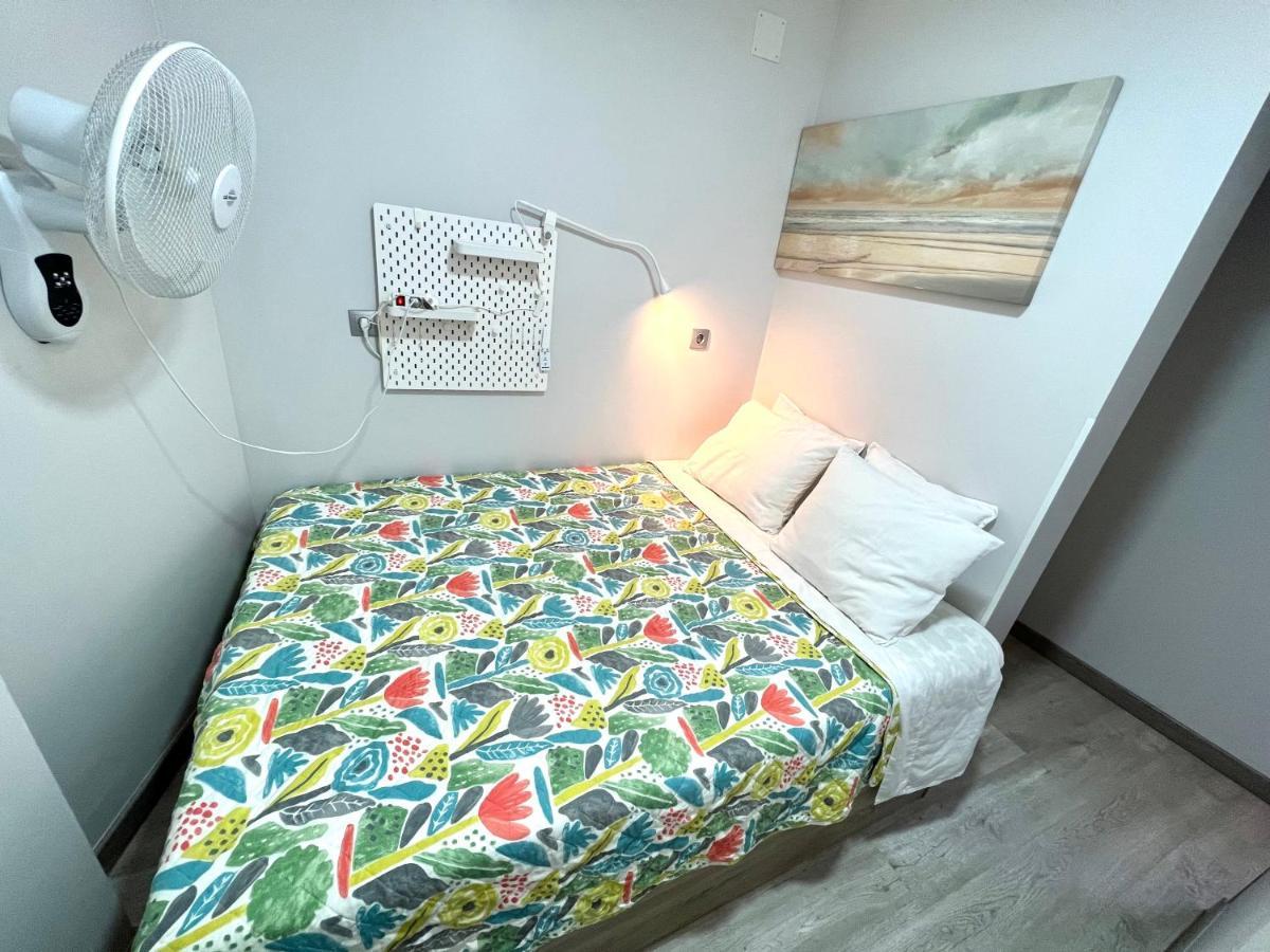 Camp Nou, Europa Fira - Modern Two-Bedroom Apartment With Heating L'Hospitalet de Llobregat Exterior photo