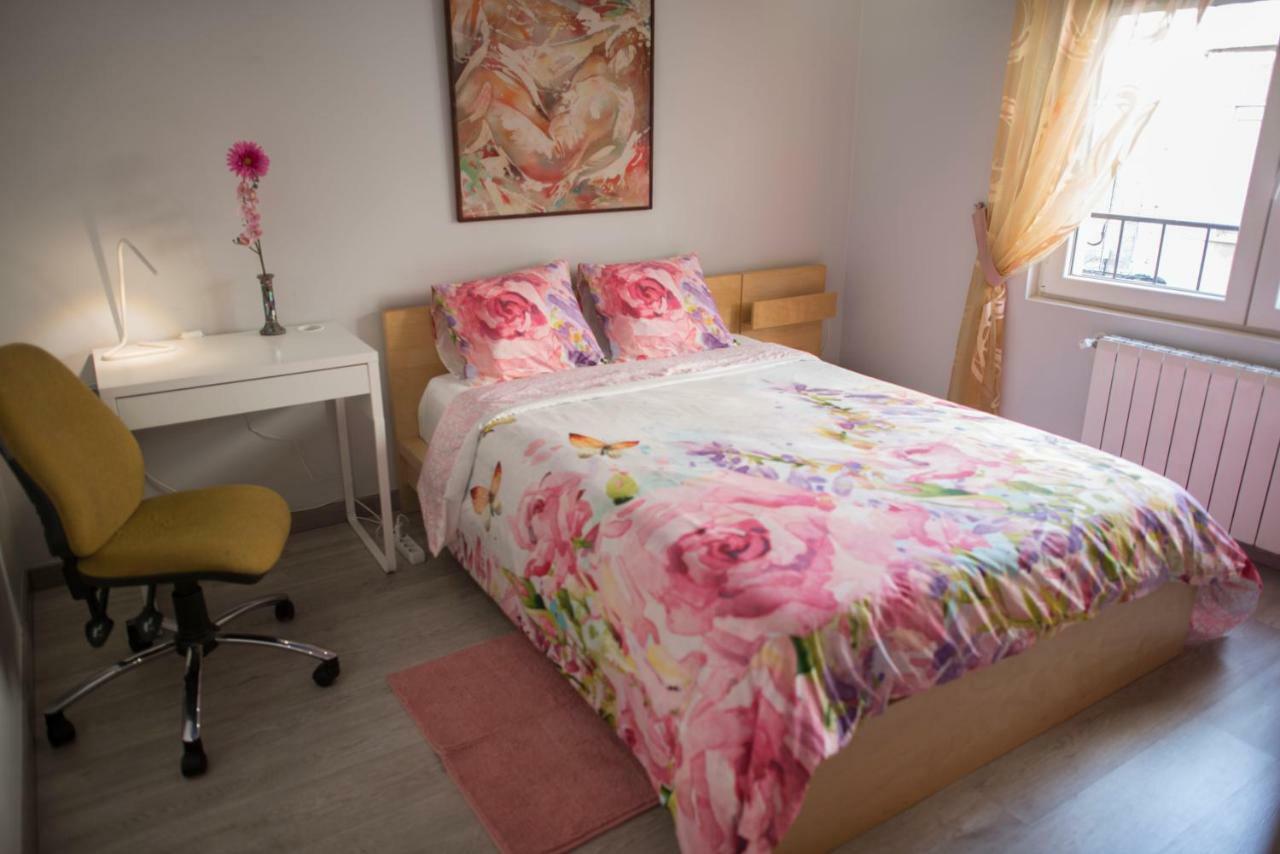 Camp Nou, Europa Fira - Modern Two-Bedroom Apartment With Heating L'Hospitalet de Llobregat Exterior photo